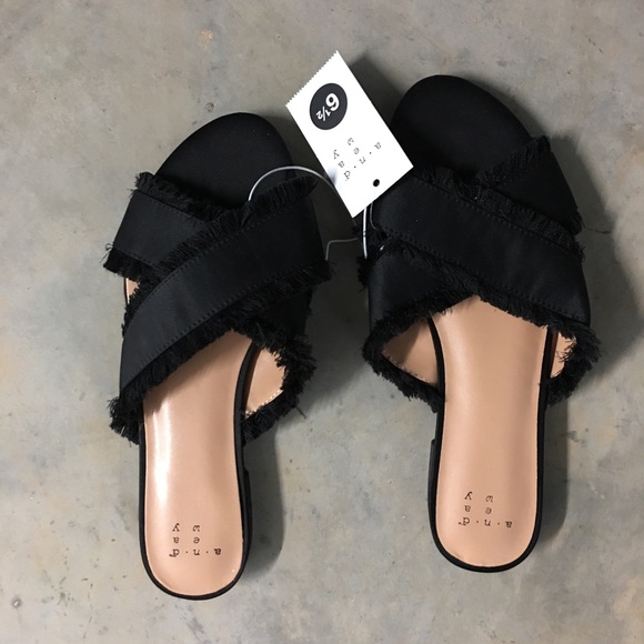 Women's Sephorie Satin Frayed Crossband Slide - Picture 2 of 7